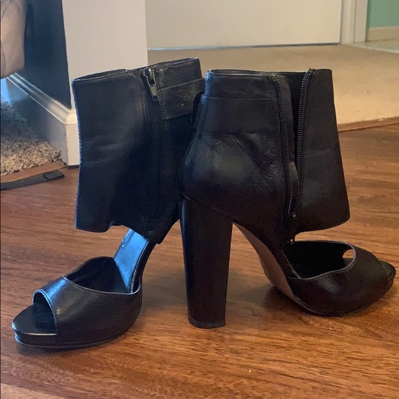 Open toe chunky heel booties - Picture 2 of 4